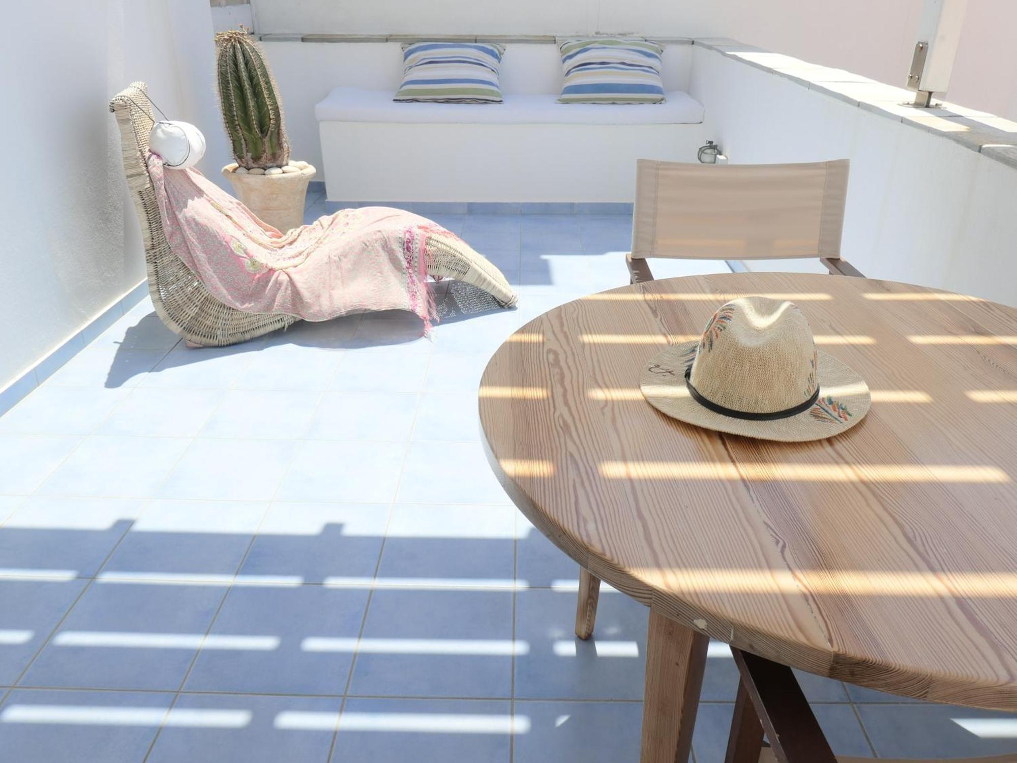 Inaxos Studios, Viewing Apollo Temple. Naxos City المظهر الخارجي الصورة
